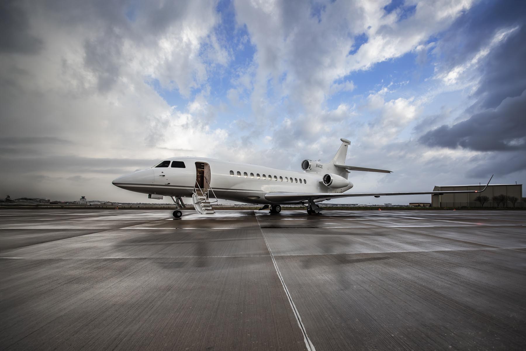 Dassault Falcon 7X Jet for Charter | Clay Lacy Aviation
