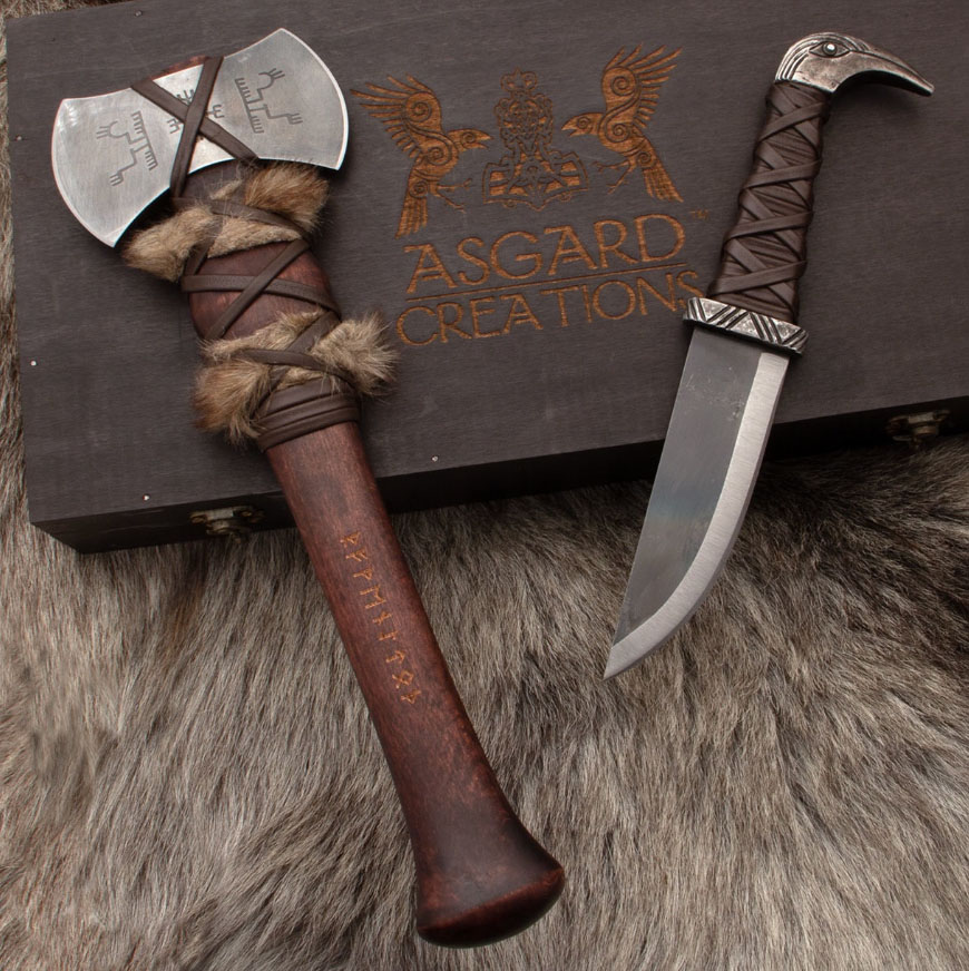 AX132 - Asgard Hatch & Raven knife set