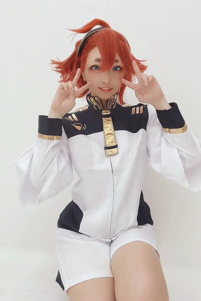 既製品を改造して衣装を仕上げたみぃこが『機動戦士ガンダム 水星の