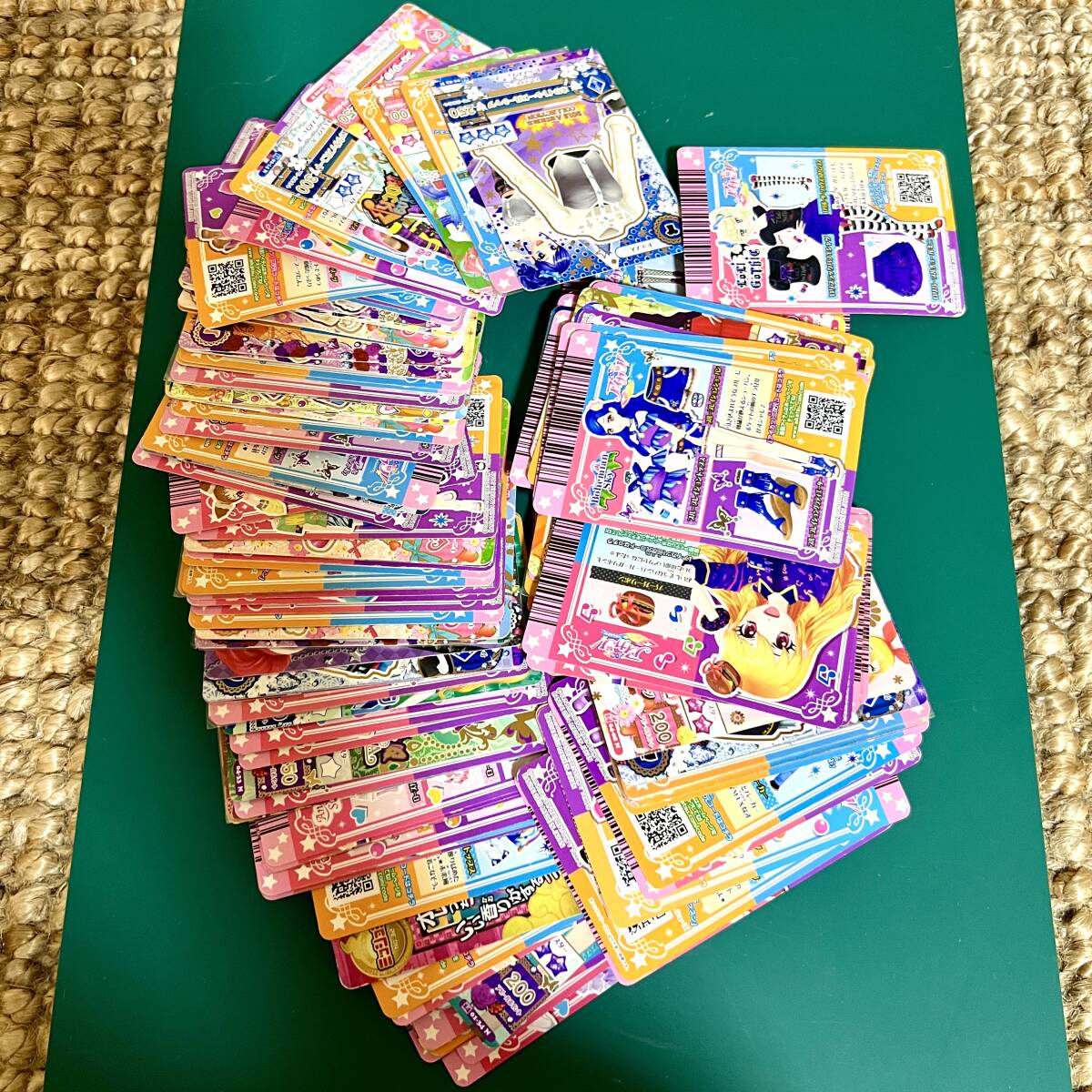 Yahoo!オークション -「アイカツカード大量」の落札相場・落札価格