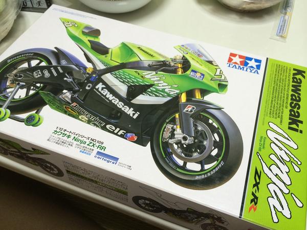 アイエエエ!?ニンジャ!?TAMIYA カワサキ Ninja ZX-RR ニンジャナンデ