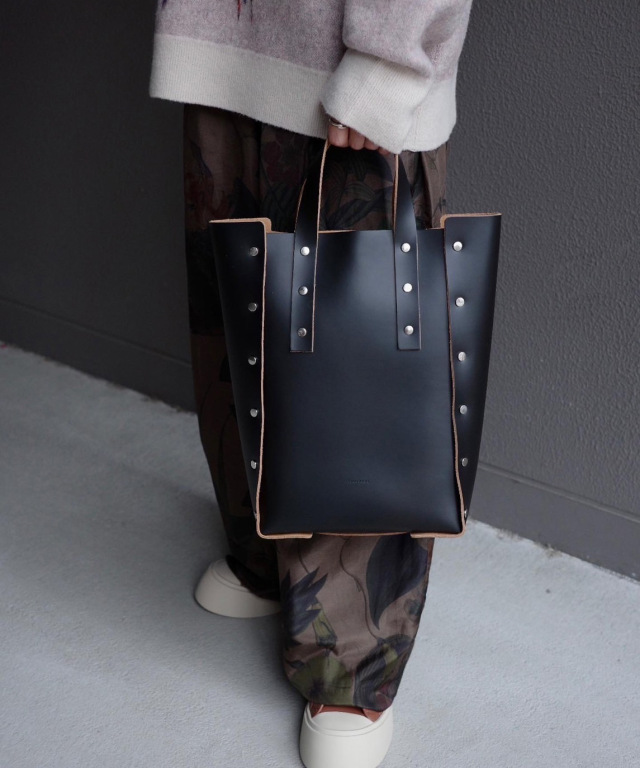 Hender Scheme assemble hand bag tall M - Mens | rroomm onlinestore