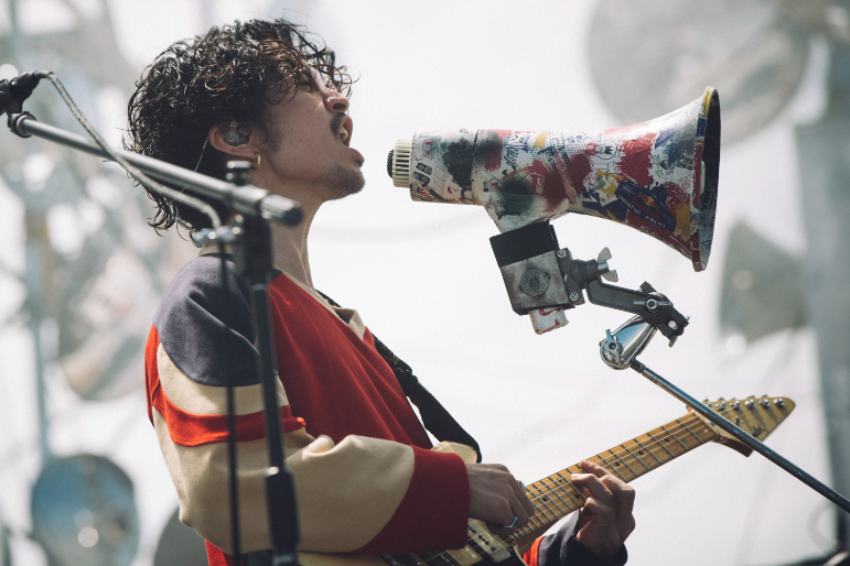 画像】King Gnuが東京湾に浮かぶ人工島で“史上初”のシークレットライブ