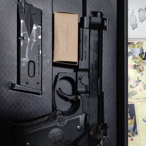 マルイ製デコッキングタイプ92FA1 エアーハンドガン M92F フレームシルバー ステンレスタイプ（ハイ