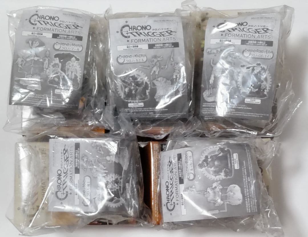 クロノ・トリガー　フィギュア　FORMATION ARTS　5個セット Amazon.co.jp: SQEX スクウェアエニックス CHRONO TRIGGER クロノ