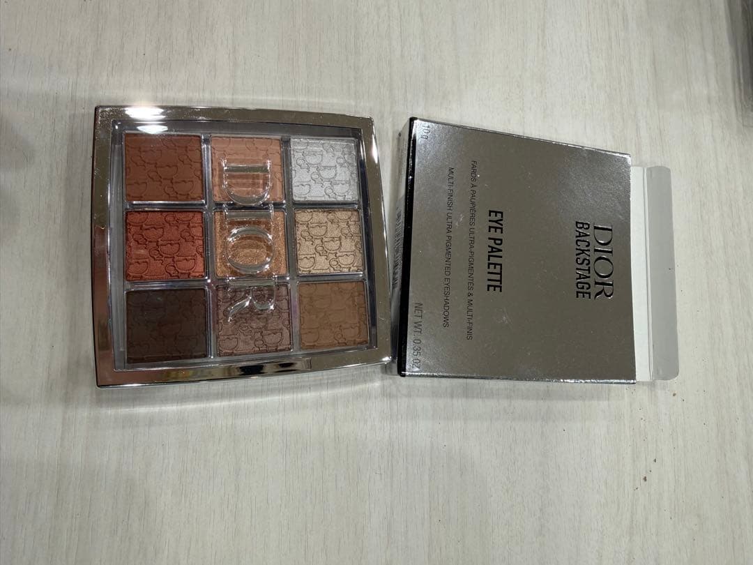 Dior バックステージ アイパレット 9色