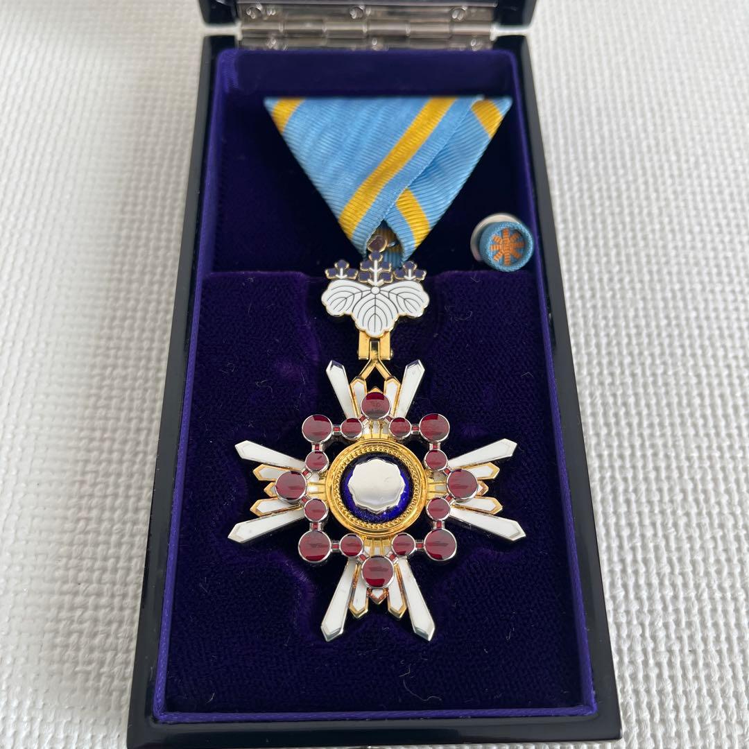 極美品 瑞宝双光章 瑞賓雙光章 共箱 付き 勲章 徽章 当時物 現状品