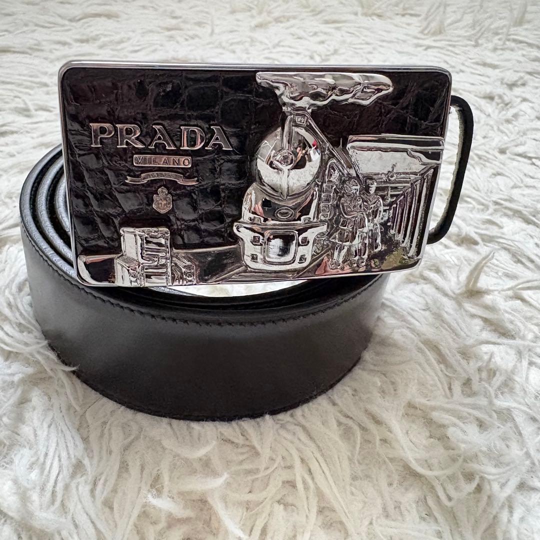 良品　PRADA プラダ　レザーベルト　機関車プレート　05379 黒　銀