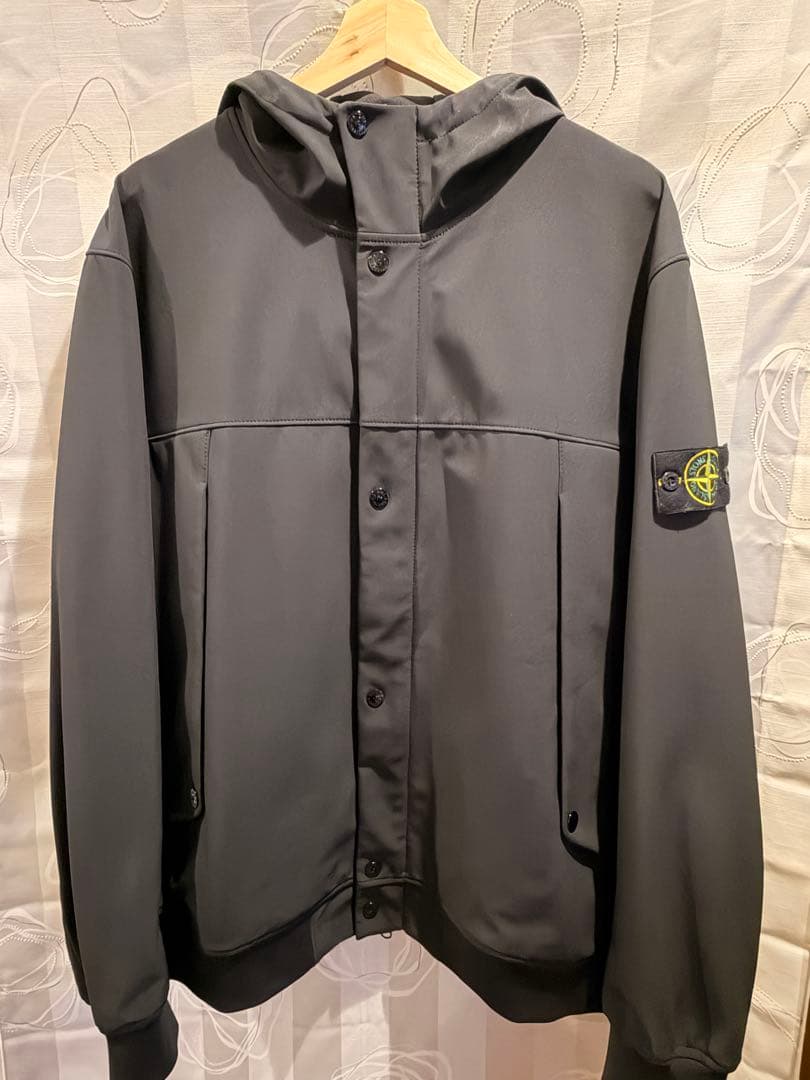 Stone  ライトソフトシェル フーディージャケット