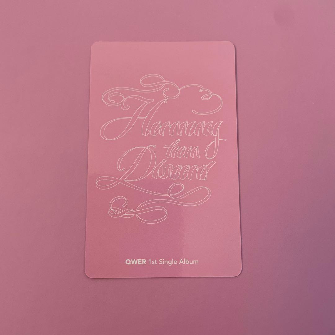 QWER マゼンタ トレカ - メルカリ