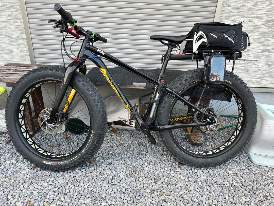 N*️様 ファットバイク　スペシャルライズド