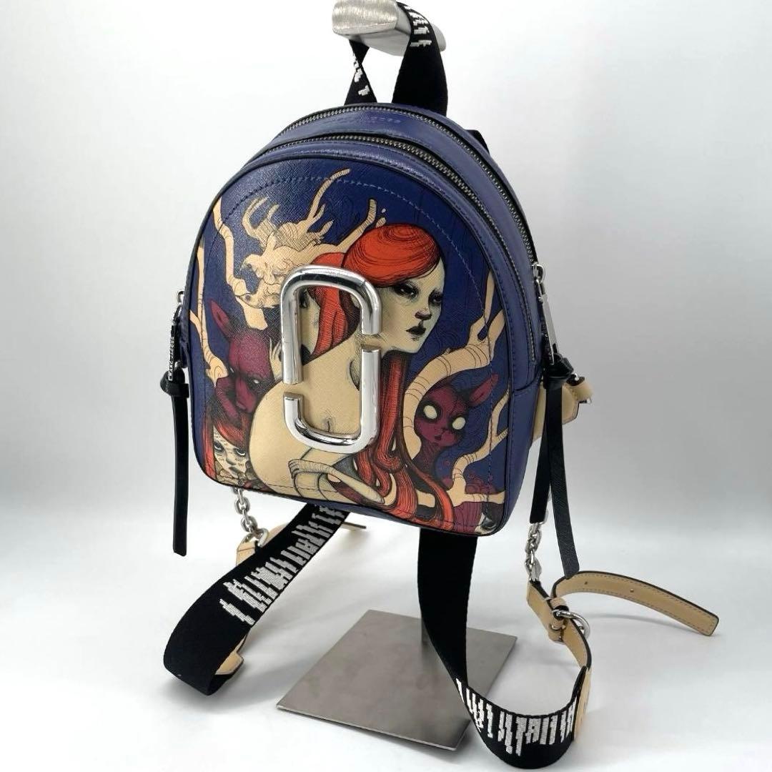 17792✨マークジェイコブス パックショット コラボ ローレンサイ リュック マーク ジェイコブス」とローレン・サイがコラボ ローレンのイラストを