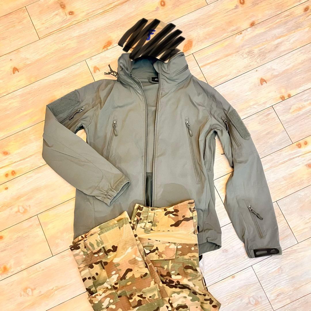 ヘリコンテックス　トゥルーパー ソフトシェルジャケット xsサイズ　グリーン