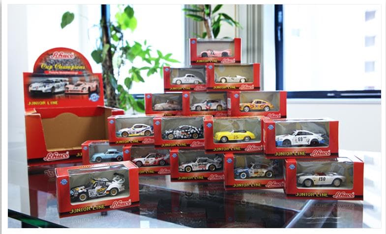 シュコー 1/43 ポルシェ 16台セット　(外箱付き) シュコー 1/43 ポルシェ 16台セット 外箱付き | ブリキのおもちゃ
