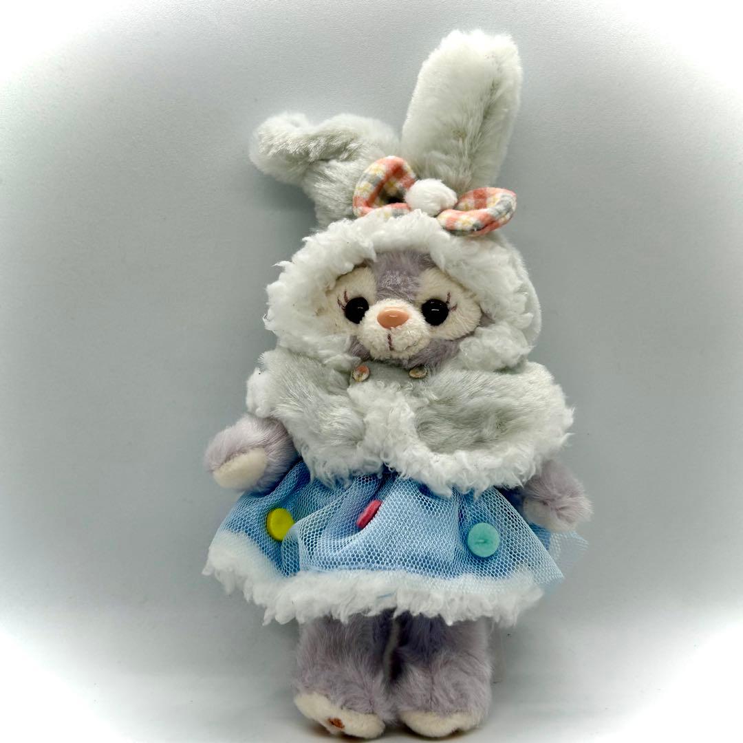 美品・ディズニー・ウィンターホリデー・ステラルー・ぬいぐるみバッジ・超人気モデル