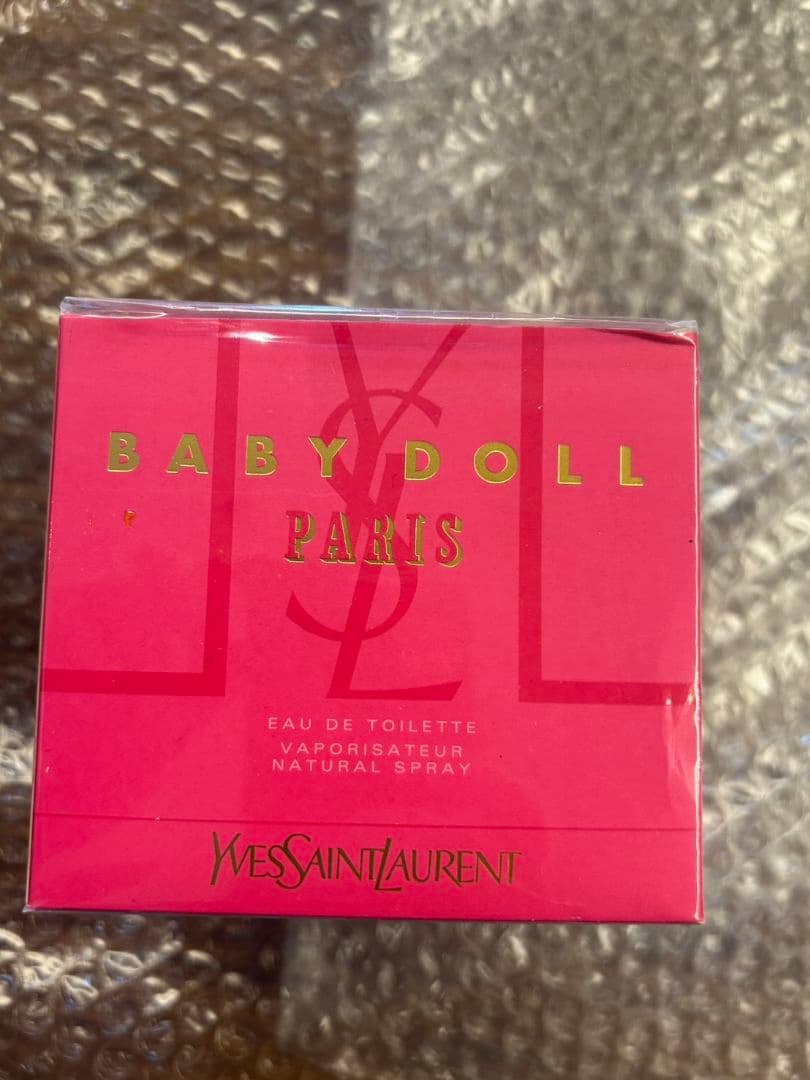 未使用　Yves Saint Laurent Baby Doll 100ml